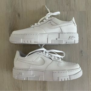 NWOT Nike Women’s Air Force 1 Pixel
